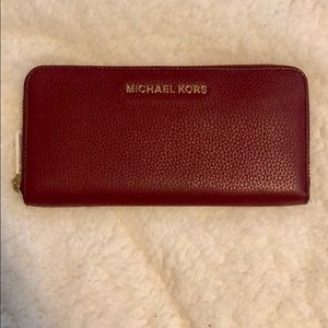 🆕 MK Jet Set Wallet